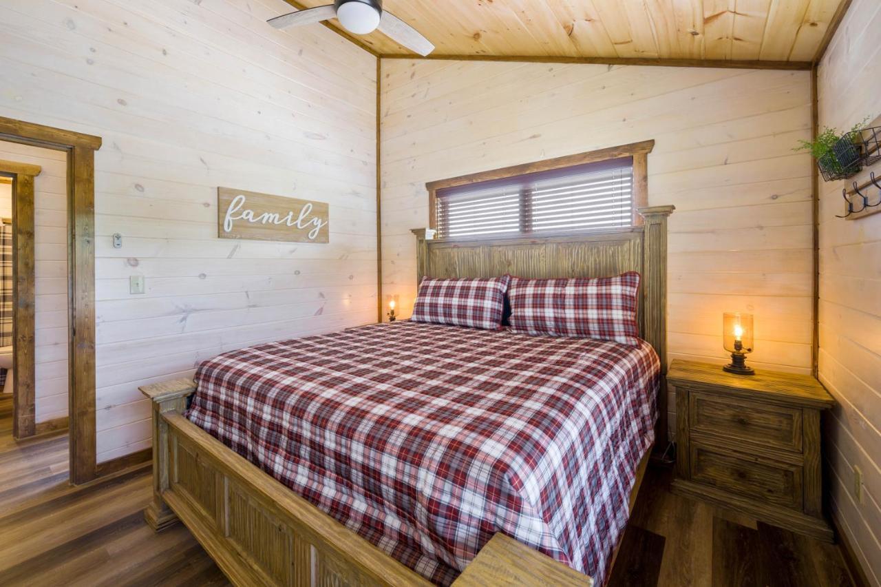 Osprey Nest Cottage Modern New Cabin Pigeon Forge Exterior foto