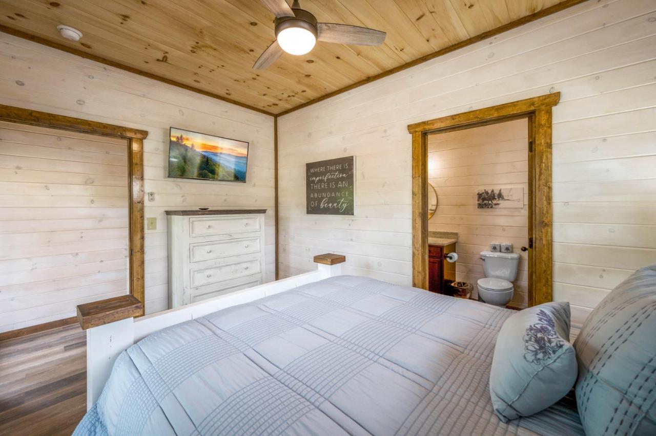 Osprey Nest Cottage Modern New Cabin Pigeon Forge Exterior foto